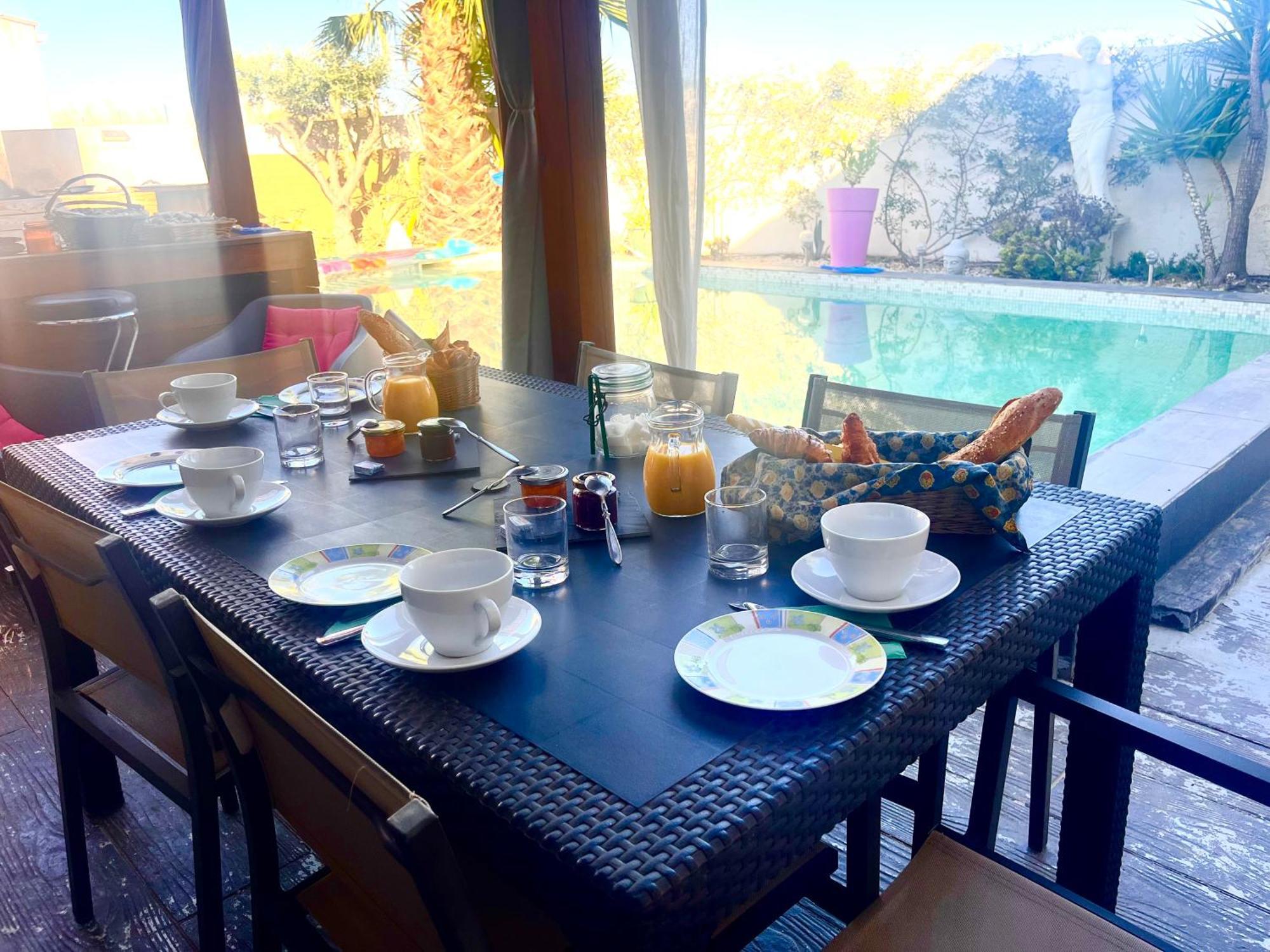 Villa Des Romieux Pinet  Екстер'єр фото